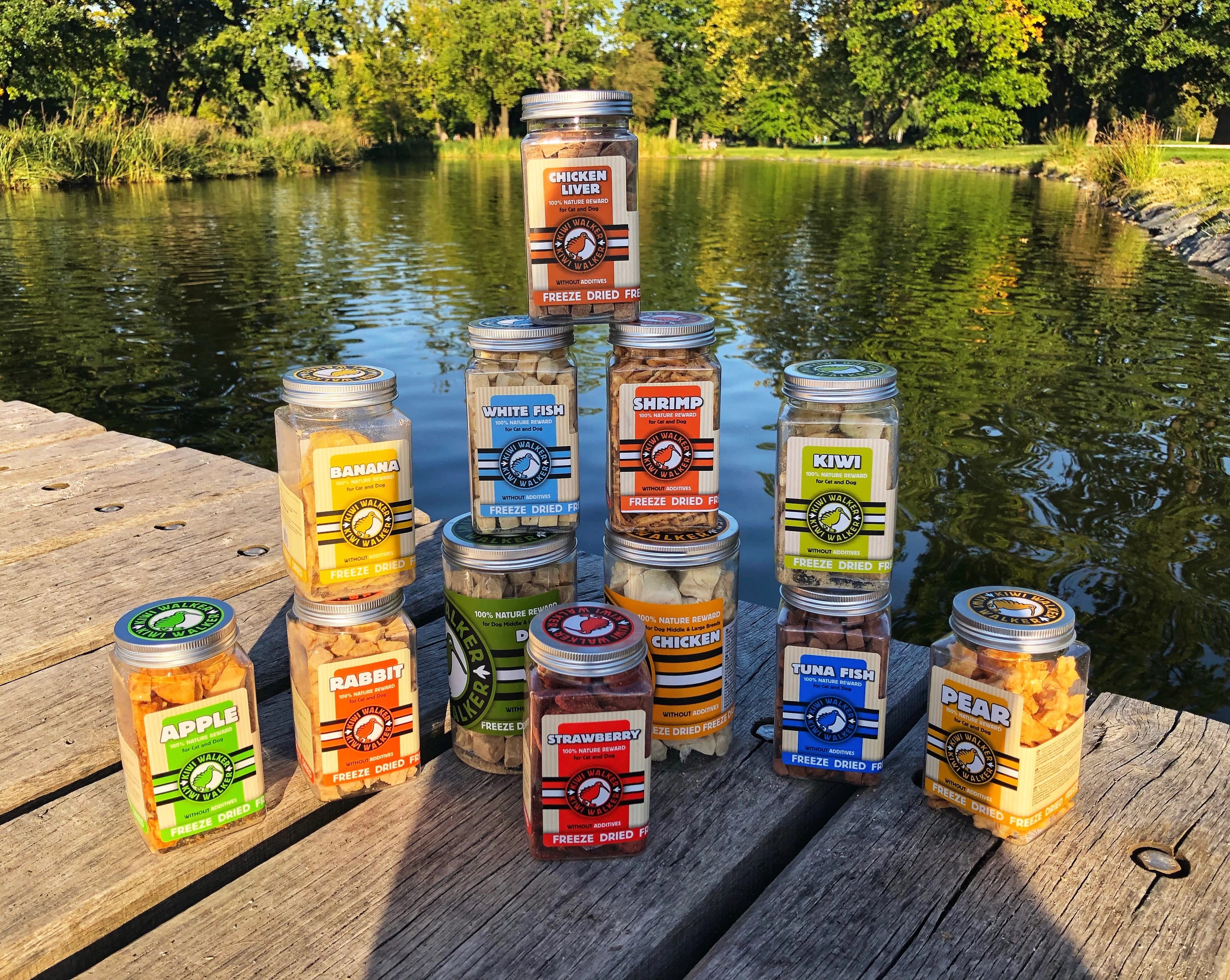 KIWI WALKER Freeze Dried Grain Free Snack Chicken Liver Cubes Dog & Cat Treats 115G